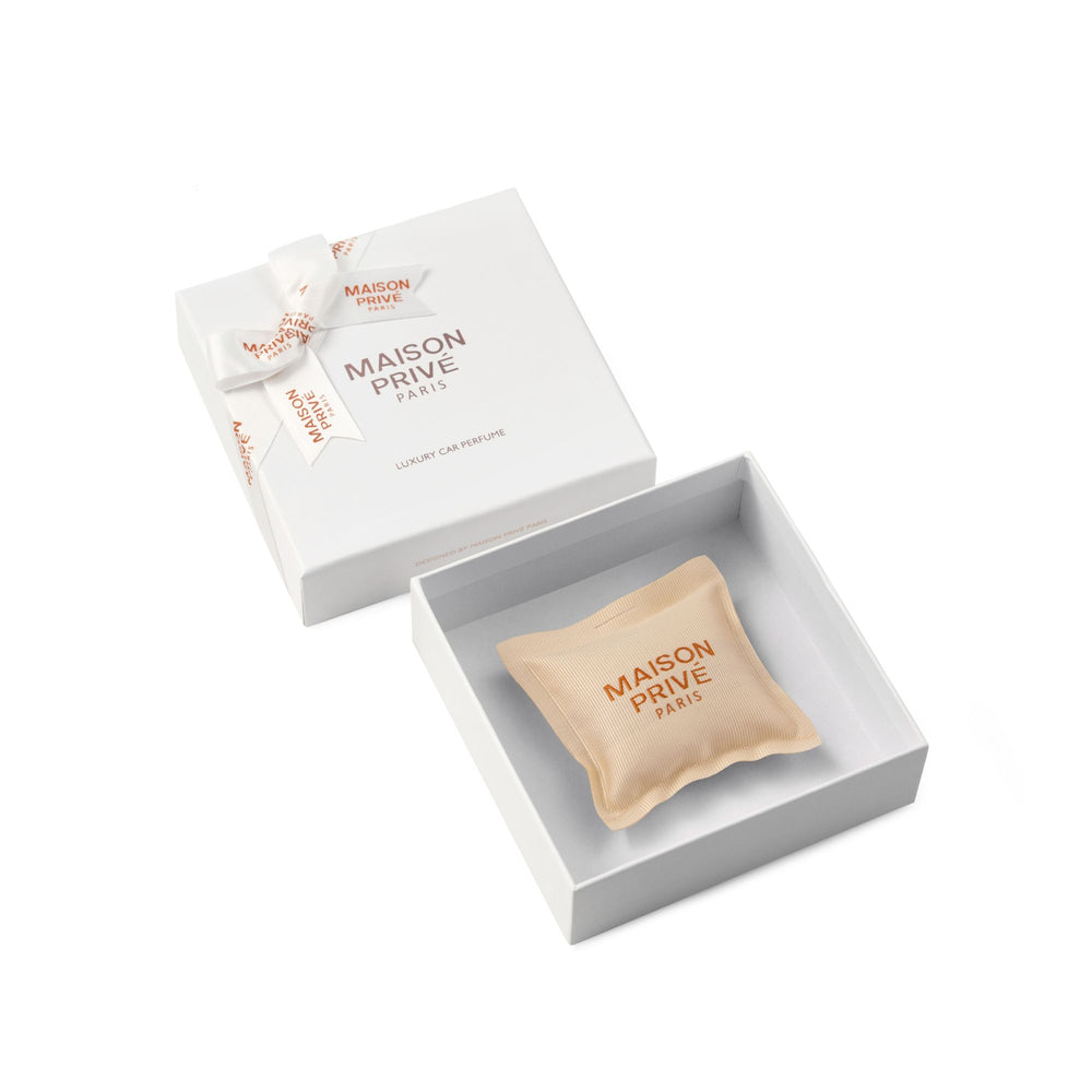 
                  
                    Odorizant pentru automobil | PIERSICĂ ȘI CEAI VERDE
                  
                