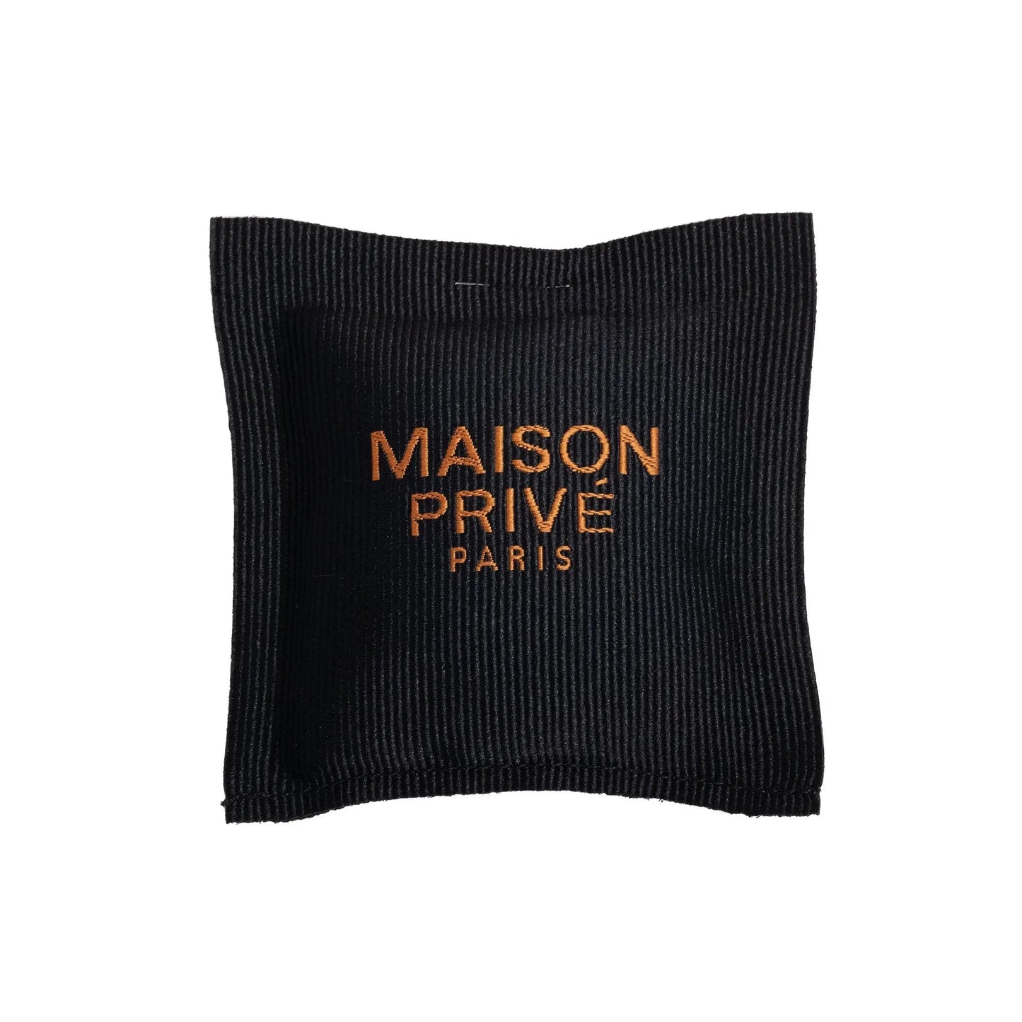 
                  
                    Automobilio kvapas | GINTARAS IR ODA MAISON PRIVÉ
                  
                